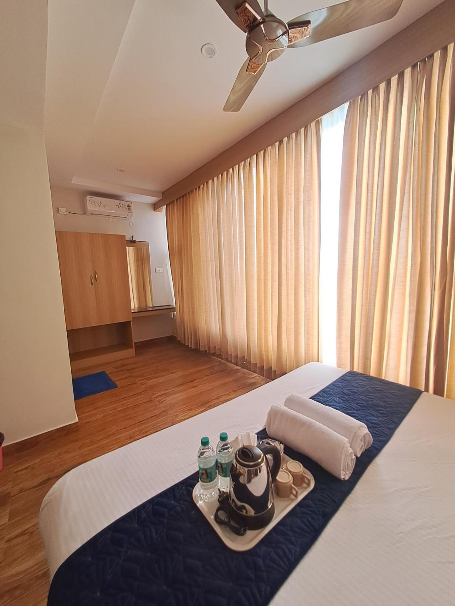 Sky Inn Mysore Exterior foto